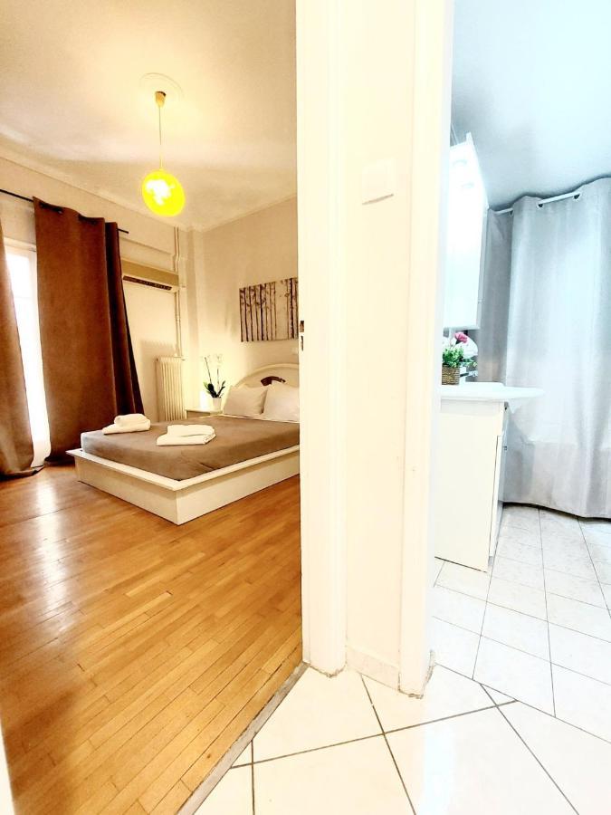Lovely Equipped Apartment In Kallithea Athens Atenas Exterior foto